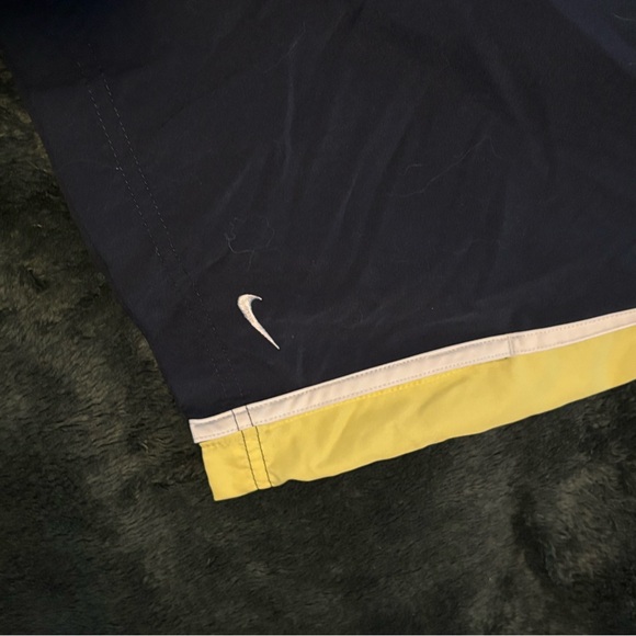 RETRO Nike navy and yellow track pants - Picture 6 of 8